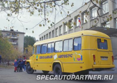 КАВЗ-39765ш автобус школьный капотный на шасси ГАЗ-3307