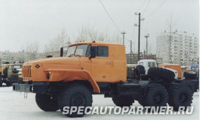 Урал 44202-0511-31 тягач седельный 6x6