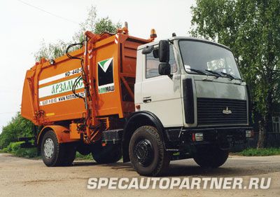 КО-440-8 мусоровоз на шасси МАЗ 533702 (Арзамасский Коммаш)