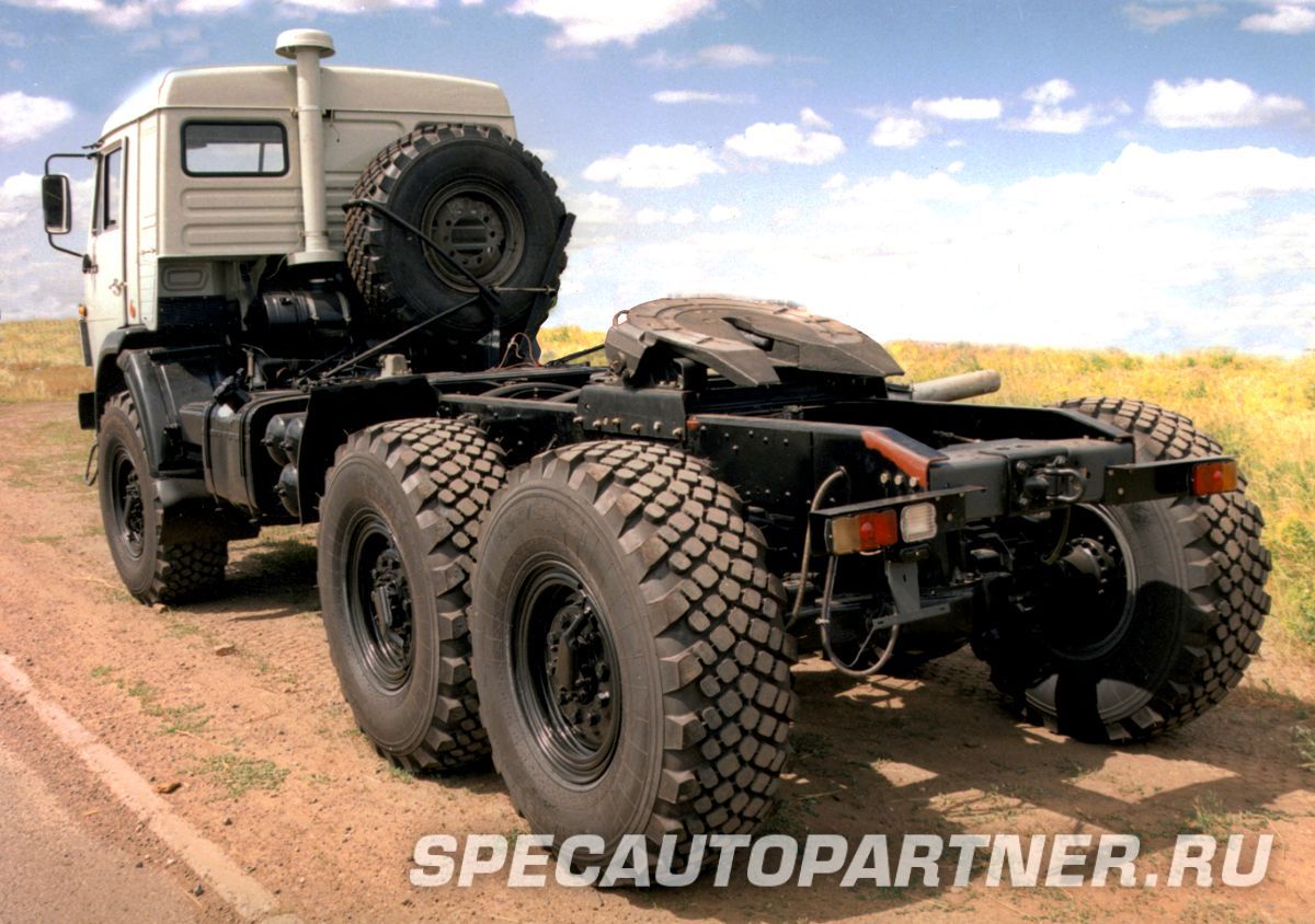 КАМАЗ-44108 тягач седельный 6x6
