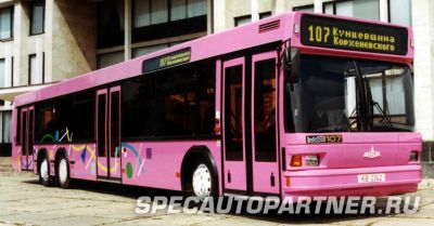 МАЗ-107 автобус городской трёхосный низкопольный