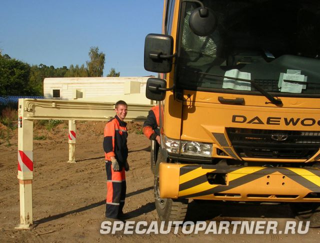 Doosan Daewoo DCP 36X автобетононасос на шасси Daewoo K8CRF