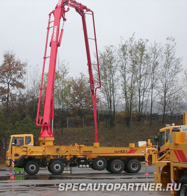 Doosan Daewoo DCP 43X автобетононасос на шасси Daewoo