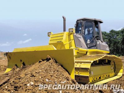 Komatsu D61E-12 бульдозер гусеничный