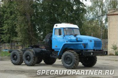 Урал 44202-0311-41 тягач седельный 6x6