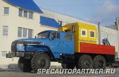 АНРВ-55571 агрегат наземного ремонта водоводов на шасси Урал 55571-1151-40