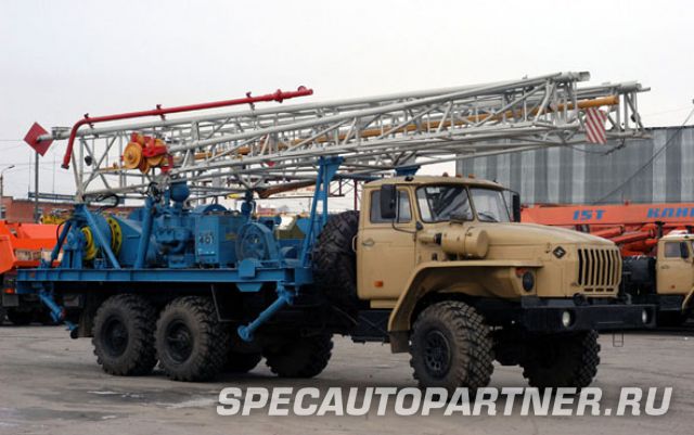 АР 32/40М агрегат ремонтный на шасси Урал 4320-1912-40